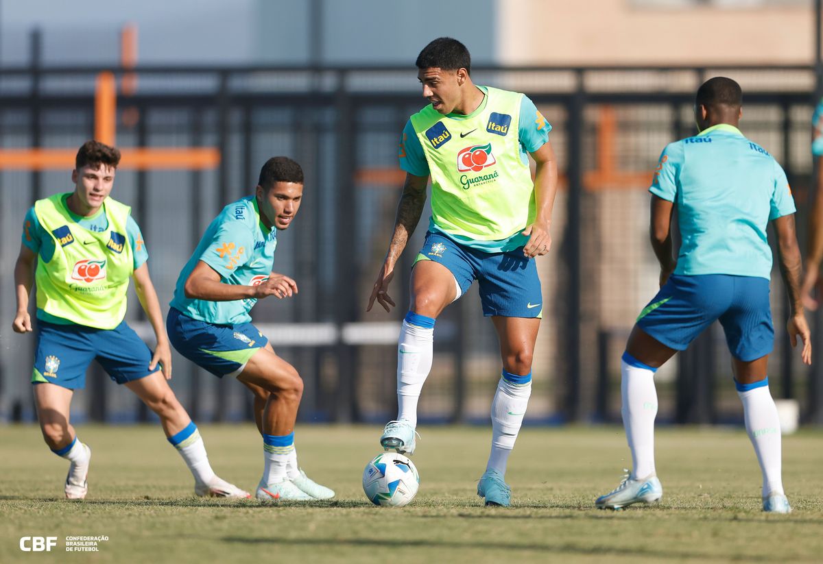 Seleção Brasileira sub-20 enfrenta a Argentina na primeira rodada do Sul-Americano