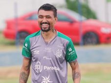 Imagem - Ex-Bahia e Vitória, Kieza é contratado para jogar a Série B do Baianão