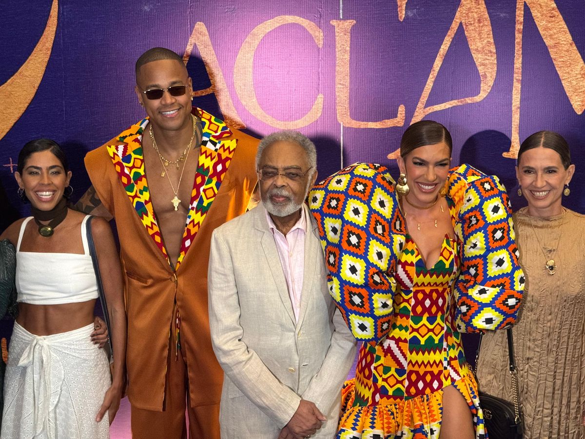 Bela Gil, Léo Santana, Gilberto Gil, Lore Improta e Flora Gil