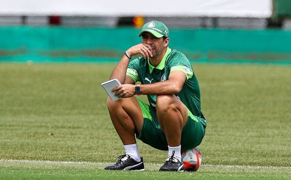 Abel Ferreira em treino do Palmeiras