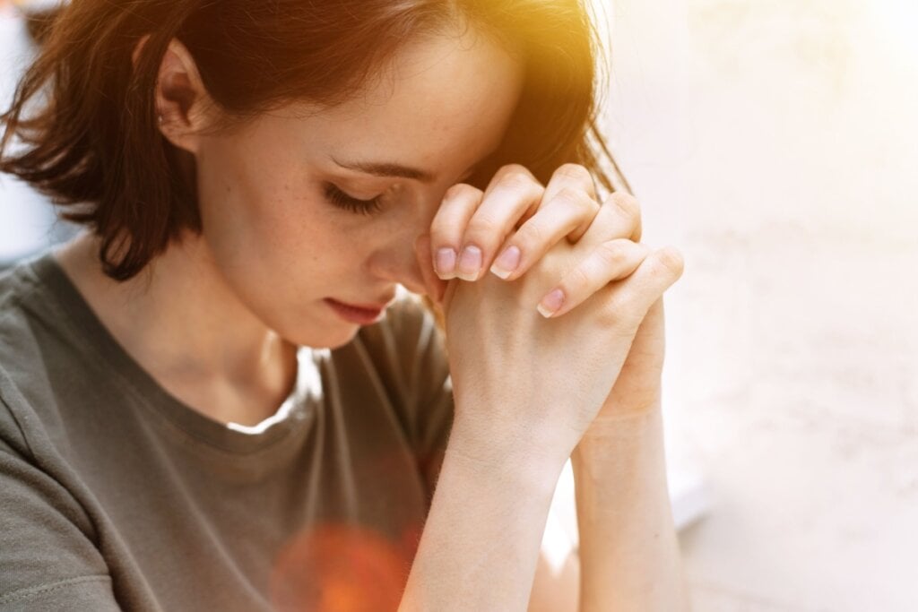 Os anjos da guarda auxiliam na conexão com Deus (Imagem: etonastenka | Shutterstock)