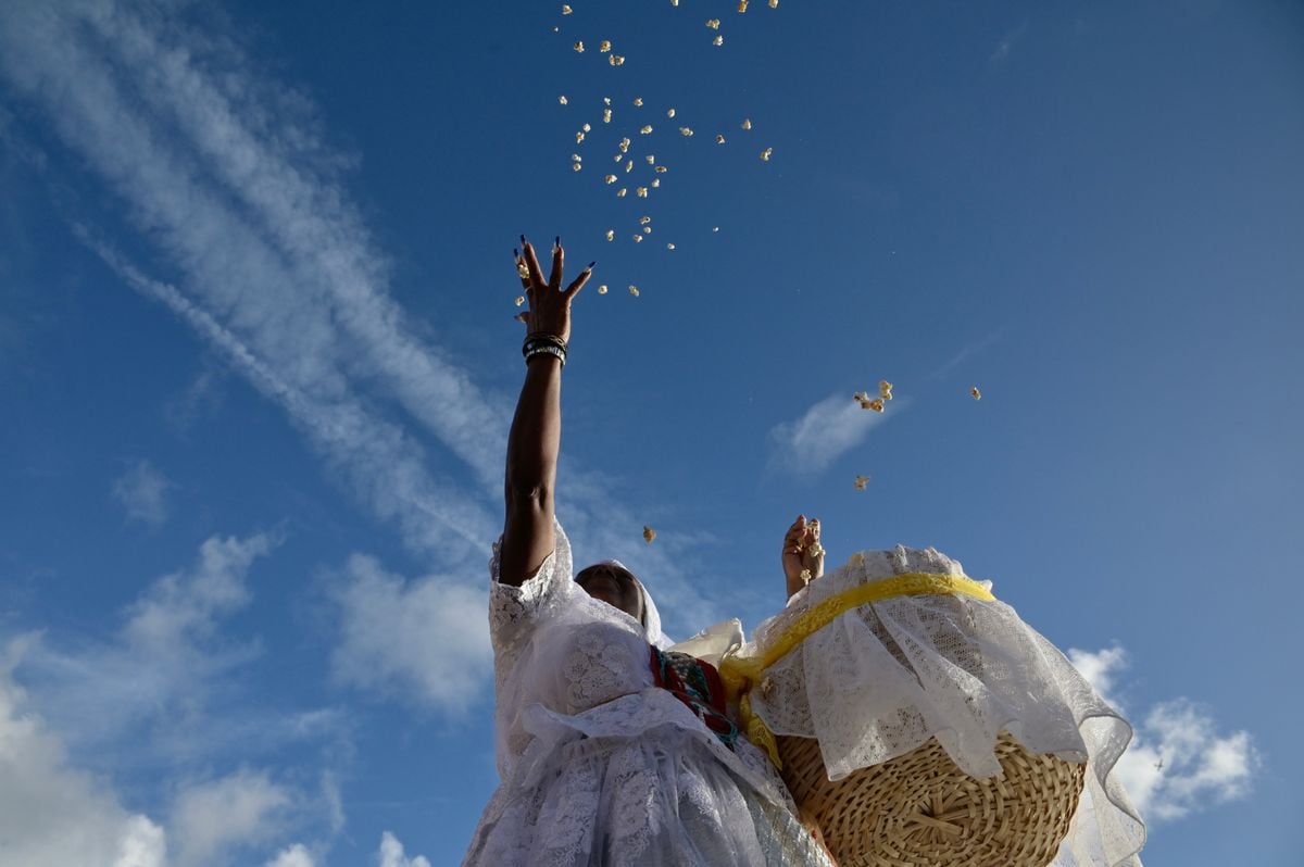 A festa de Iemanjá acontece há mais de 100 anos