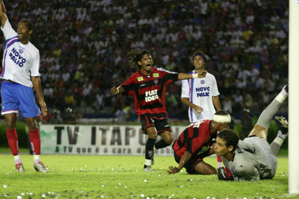 Índio eternizou seu nome na história do Ba-Vi ao marcar quatro gols em um mesmo jogo