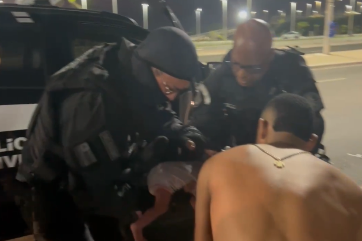 Policiais Civis salvam bebê recém-nascida engasgada durante Operação no Nordeste de Amaralina por Divulgação / Polícia Civil 