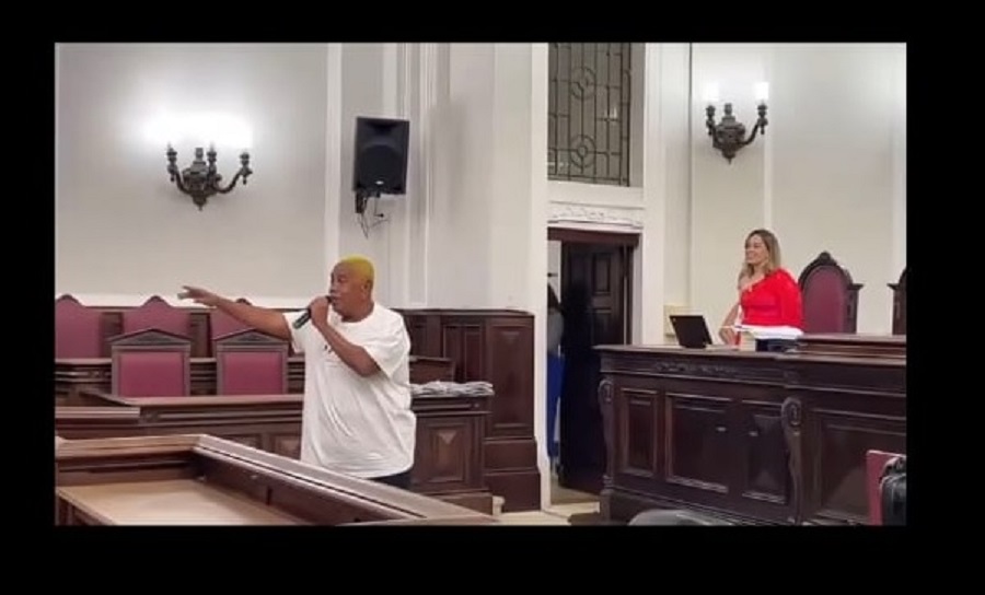 Sessão plenária no Fórum Ruy Barbosa por Reprodução