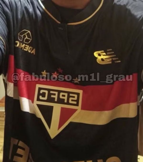 Suposta nova camisa do São Paulo está circulando nas redes sociais