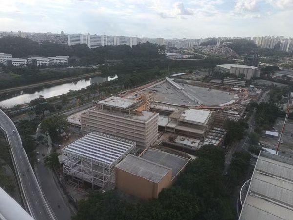 Piscina de ondas de Medina sendo construída