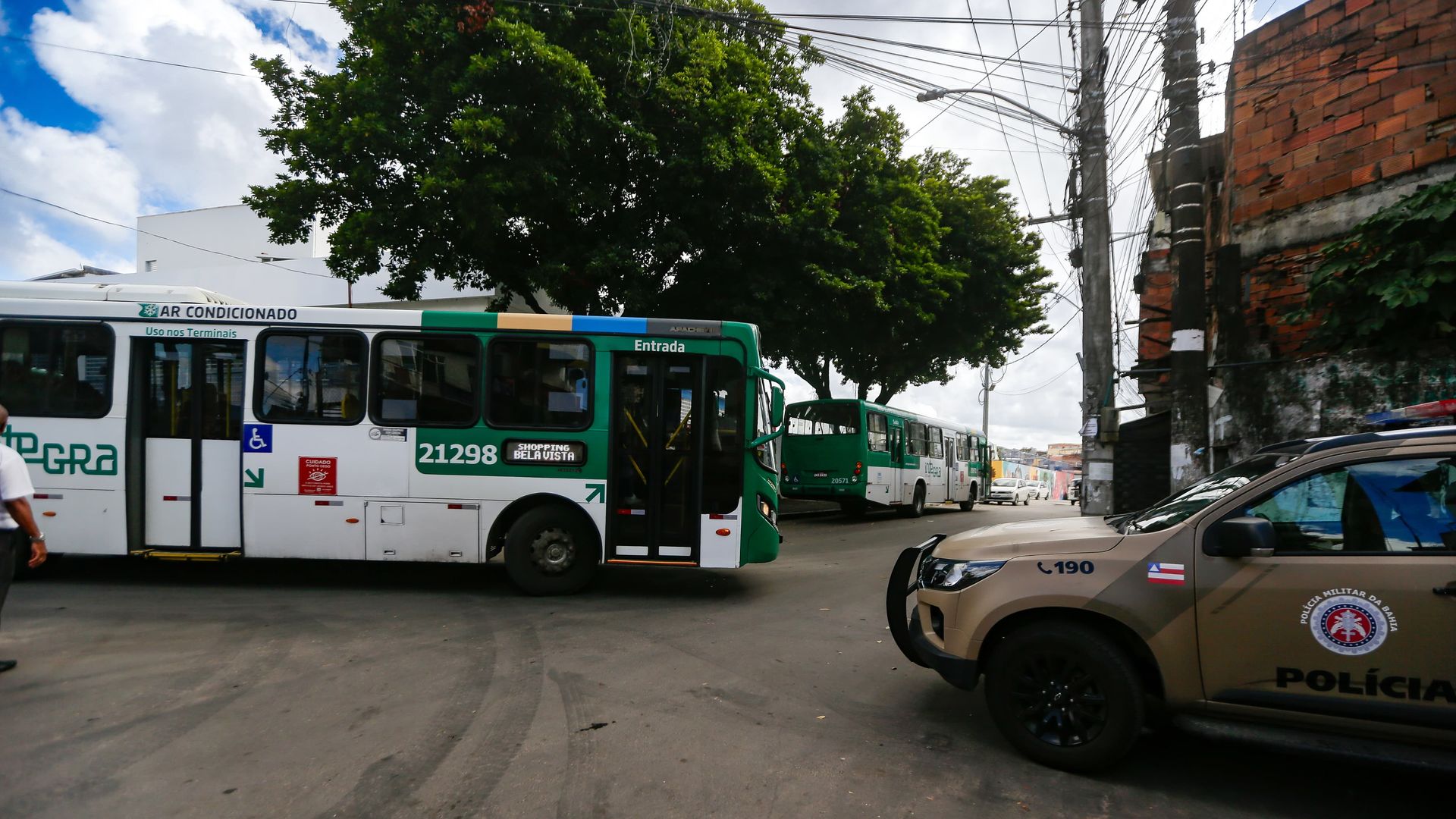 Imagem - Comando Vermelho planejou ação para queimar cinco ônibus em Tancredo Neves