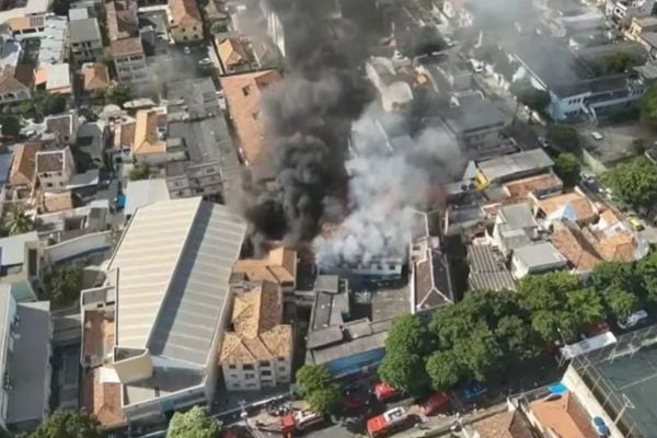 Incêndio atingiu fábrica