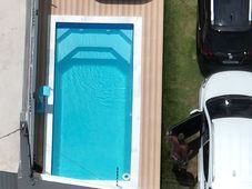 Imagem - Com piscina, carros e R$ 37 mil em espécie: líder de facção é preso em casa de luxo em Jauá