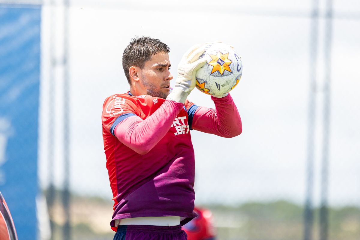 Denis Júnior quer agarrar chance de titular no Bahia