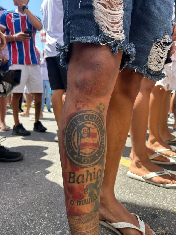 Tatuagem em homenagem ao Bahia