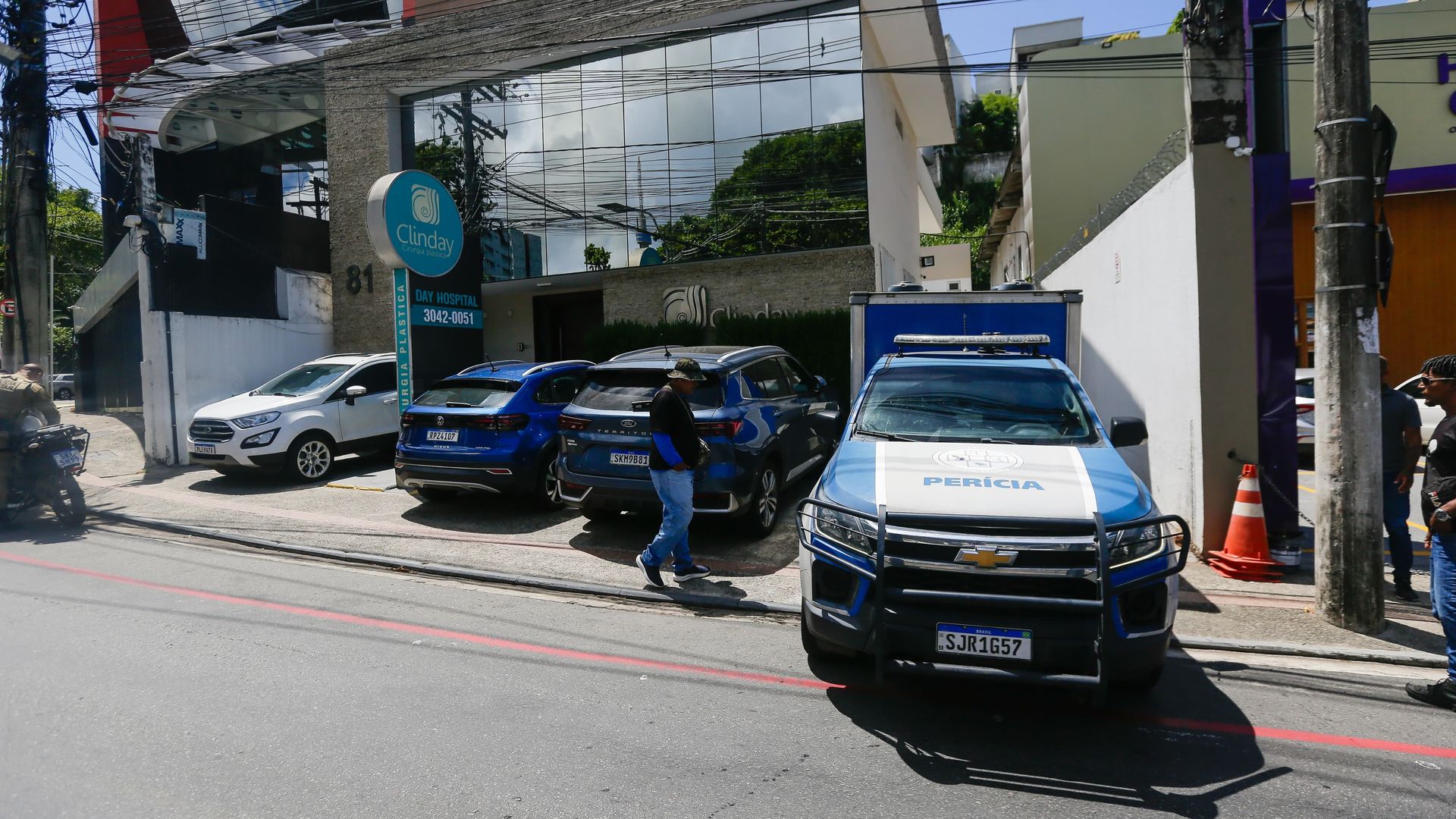 Imagem - Mulher morre após realizar três cirurgias plásticas em clínica famosa de Salvador