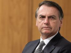 Imagem - Bolsonaro presta depoimento sobre atuação de Eduardo nos EUA