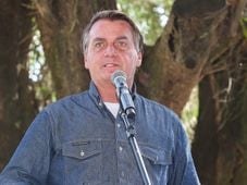 Imagem - Bolsonaro revela usar chip para aumentar testosterona: 'Mudou minha vida'