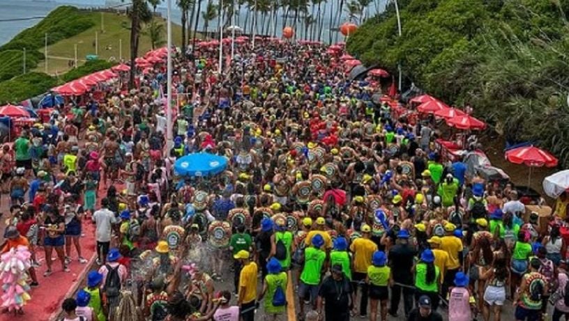 Imagem - Barra é proibida de ter trios pela manhã e blocos são transferidos para o Campo Grande