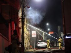 Imagem - Famílias de baixa renda viviam em casarão destruído no Santo Antônio: 'Saí com a roupa do corpo'