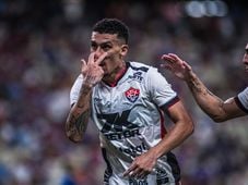 Imagem - Para manter a liderança, Vitória enfrenta o Atlético de Alagoinhas no Baianão