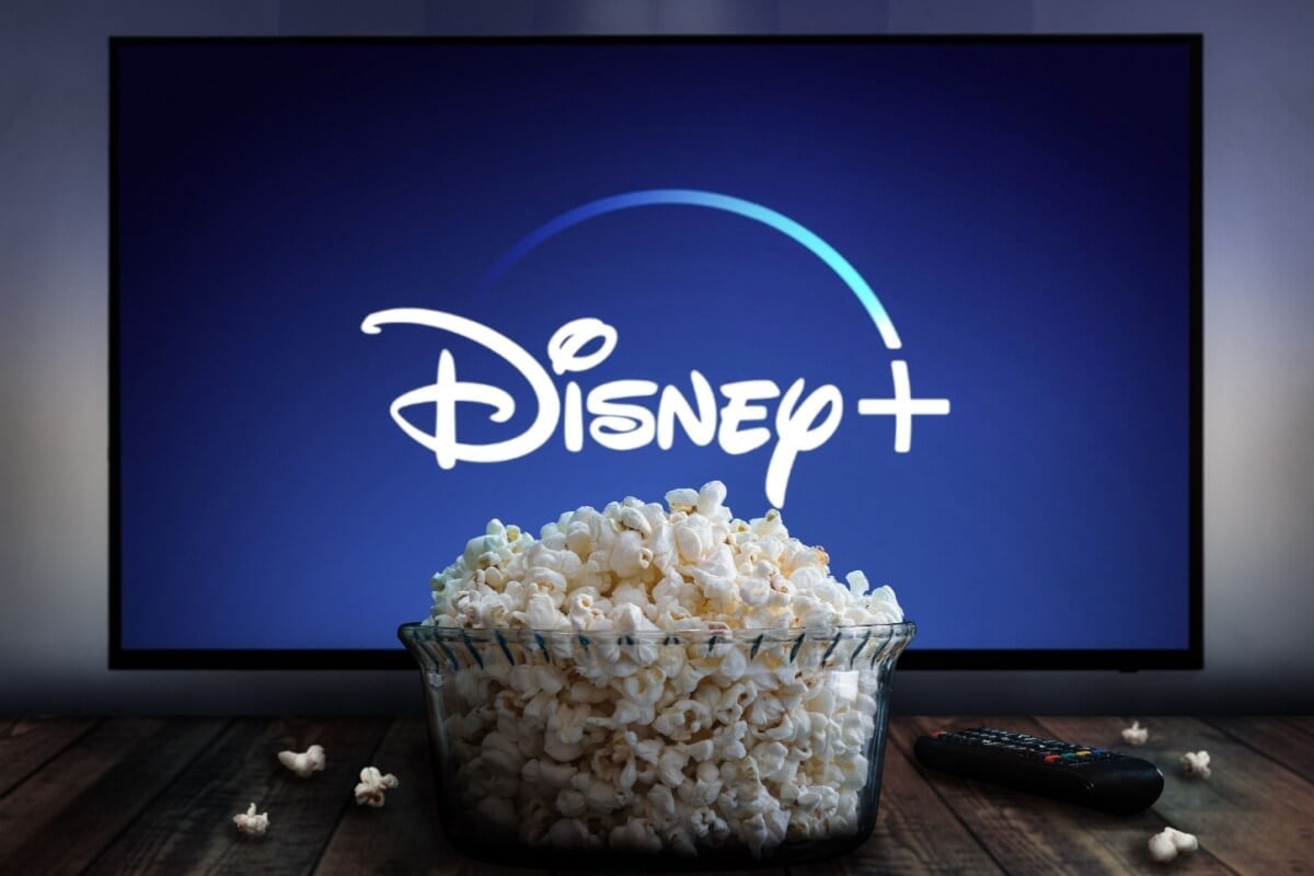 O mês de março chega com estreias divertidas e cheias de emoção no Disney+ (Imagem: JOCA_PH | Shutterstock) 