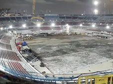 Imagem - Reforma do Camp Nou atrasa e vira a noite; veja fotos da obra e do projeto final