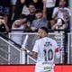 Imagem - O pai tá on! Neymar brilha com gol olímpico e até torcida rival se rende; veja lance