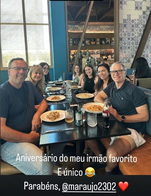 Bernardinho e Ana Paula em foto postada pela apresentadora