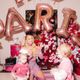 Imagem - Veja como foi o festão 'Barbiecore' de Paris Hilton ao completar 44 anos