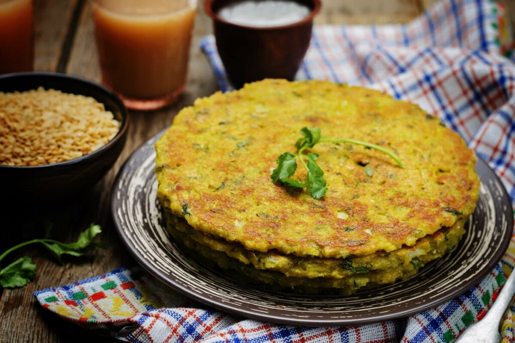 Panqueca de lentilha com espinafre (Imagem: Nataliya Arzamasova | Shutterstock)