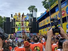 Imagem - Carlinhos Brown saúda os orixás e traz Carnaval raiz de volta ao Campo Grande