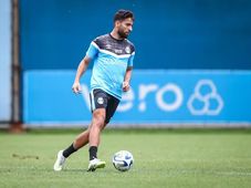 Imagem - Vitória tenta a contratação de volante do Grêmio