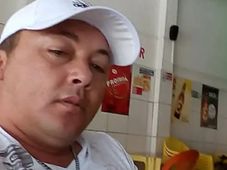 Imagem - Caminhoneiro é assassinado dentro do próprio veículo em Candeias