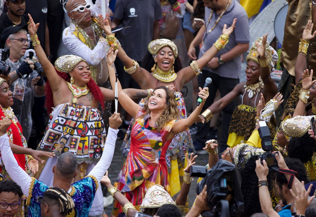 Daniela Mercury abrilhantou a abertura oficial do Carnaval no Campo Grande