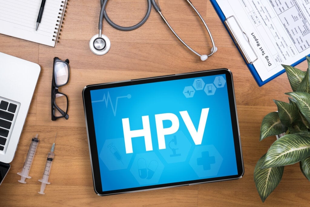 O HPV pode evoluir para câncer de colo do útero (Imagem: Visual Generation | Shutterstock)