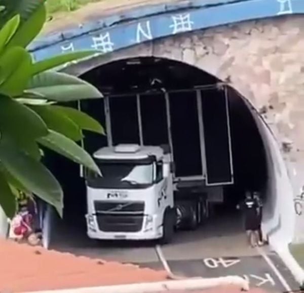 Trio preso em túnel da Avenida Centenário