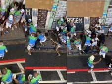 Imagem - Homem é espancado por grupo e salvo por mulheres no Carnaval de Salvador; veja vídeo