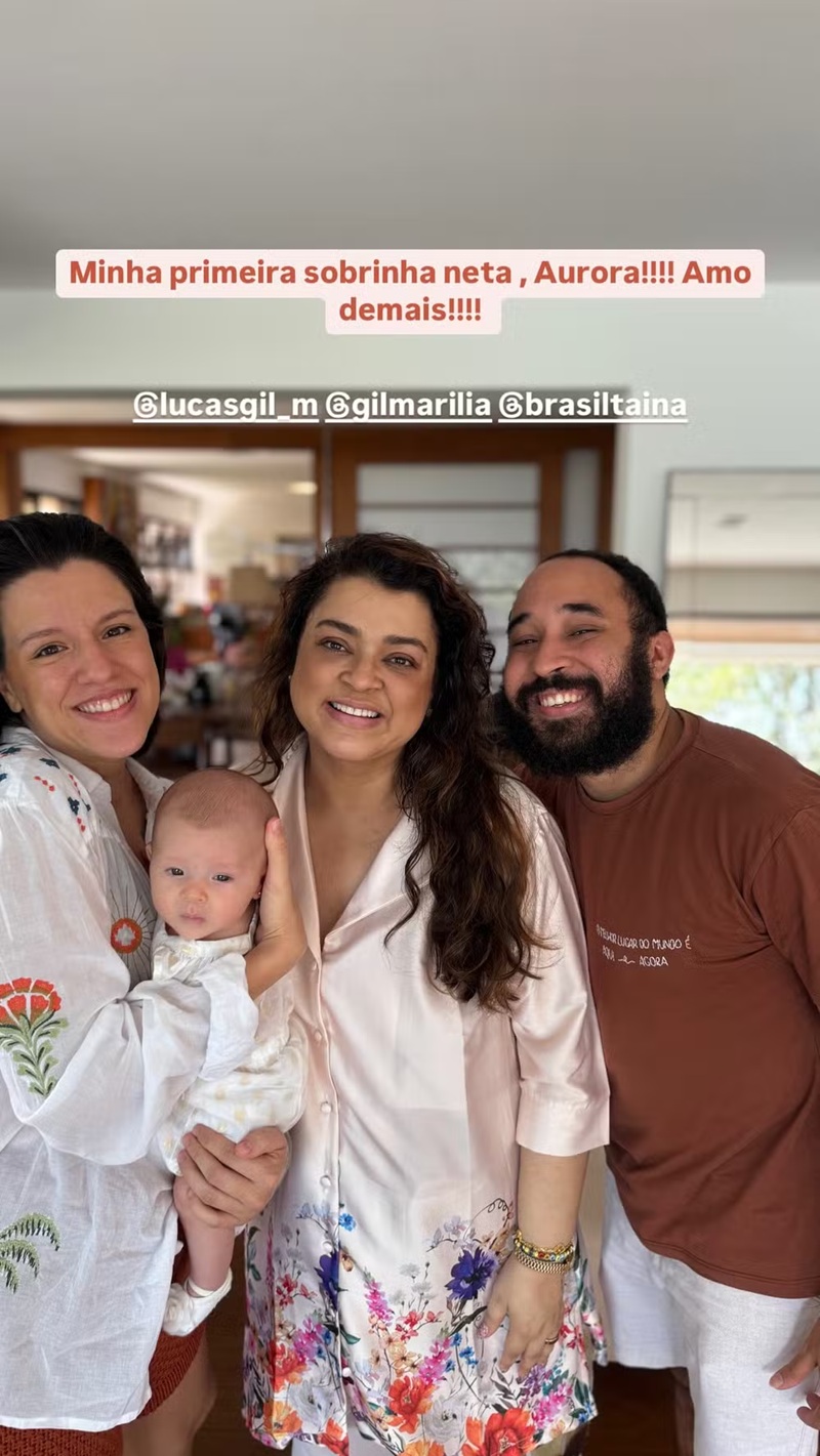Preta Gil conheceu primeira sobrinha-neta por Reprodução/Instagram