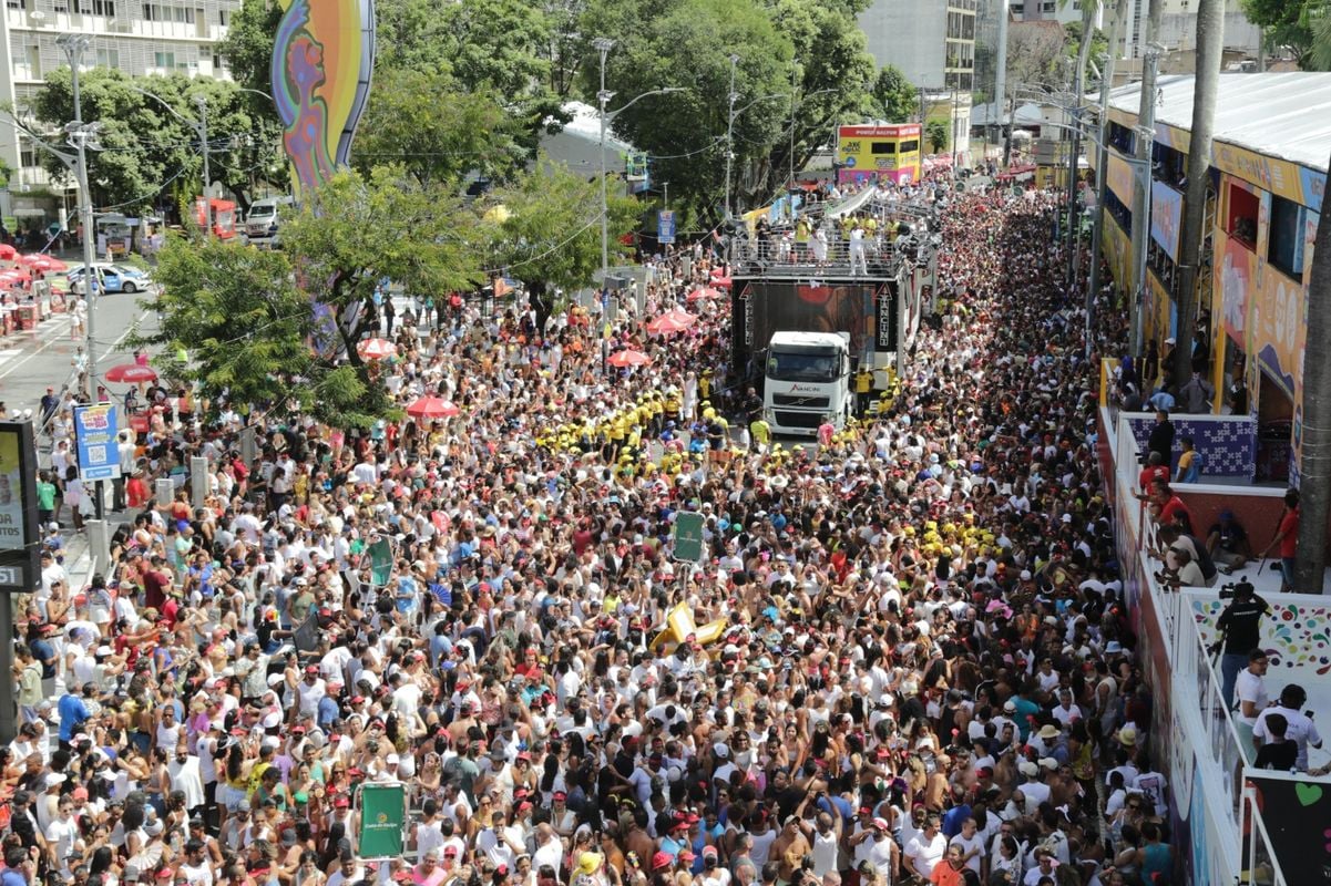 Folia no Circuito Osmar na sexta-feira (28)