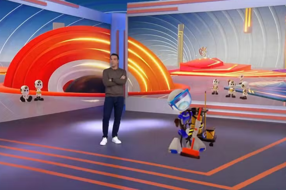 Tadeu explica dinâmica do robô Seu Fifi por Reprodução / Gshow