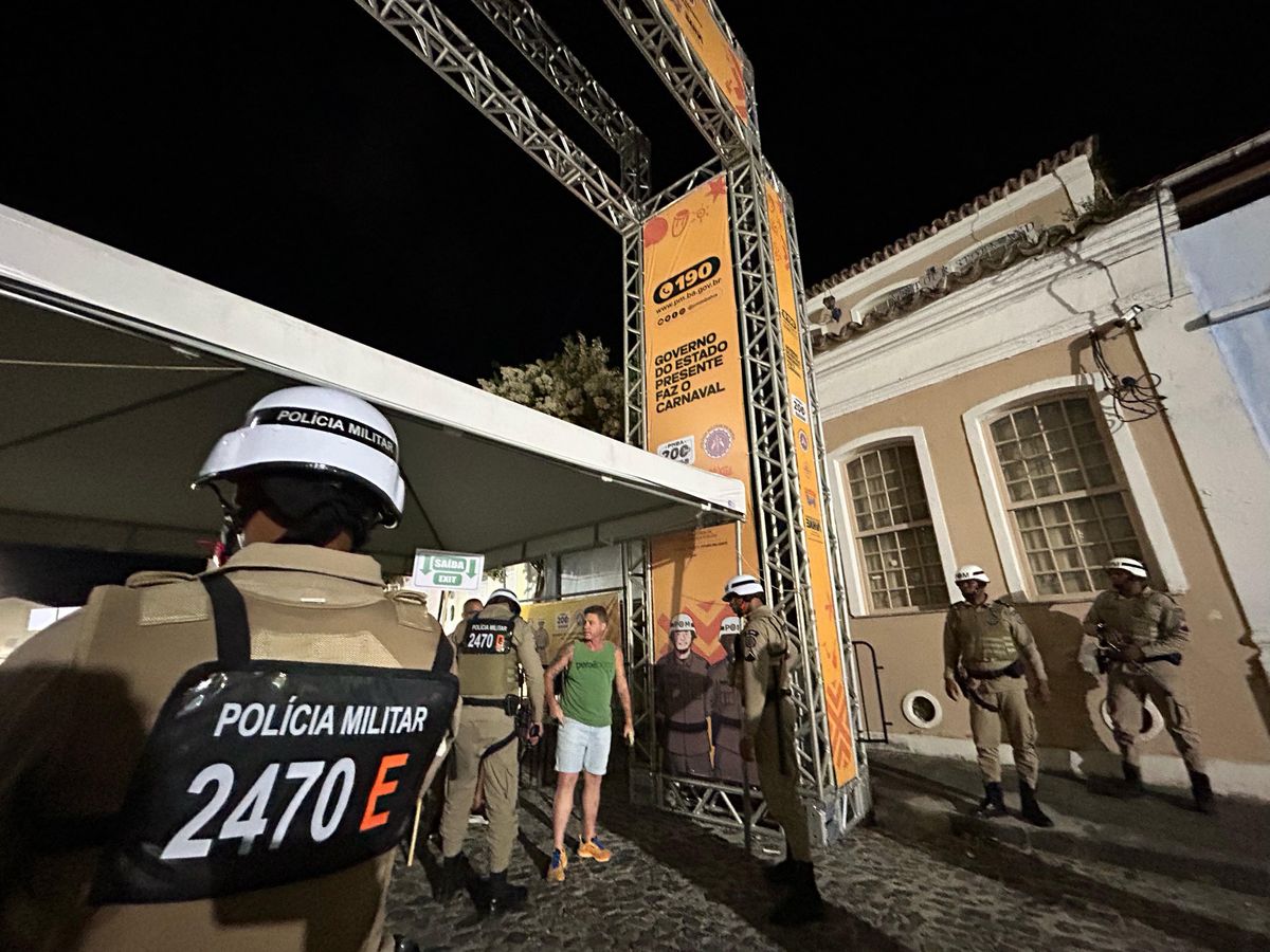 Portal de abordagem da polícia