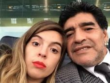 Imagem - Filha de Maradona diz que família vive com medo da máfia após morte do pai