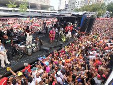 Imagem - Campo Grande deve ter público maior que Barra no último dia da folia, projeta Bruno Reis