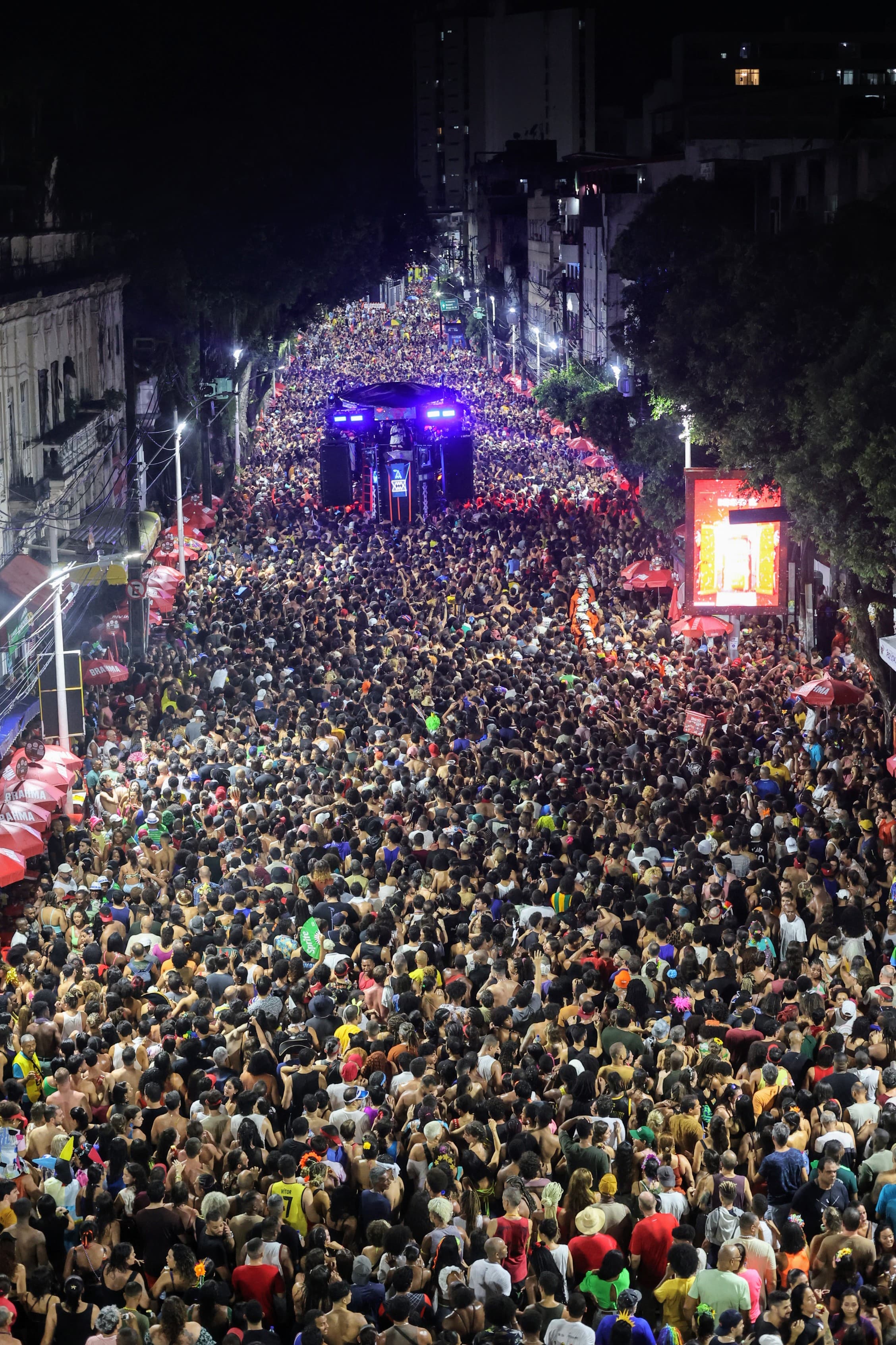 BaianaSystem arrasta multidão no Campo Grande por Marina Silva/CORREIO