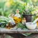 Imagem - 6 plantas benéficas para a saúde da mulher na menopausa