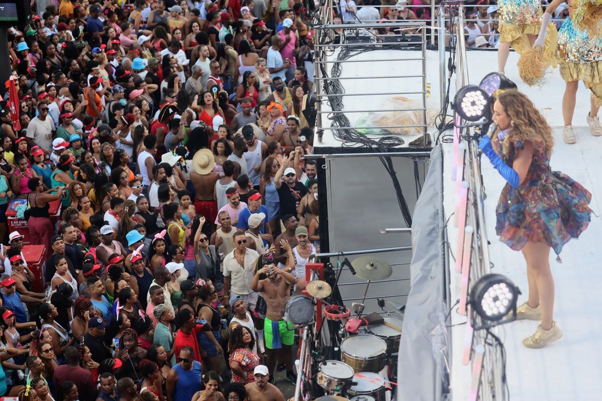 Daniela Mercury no Campo Grande nesta terça (4)