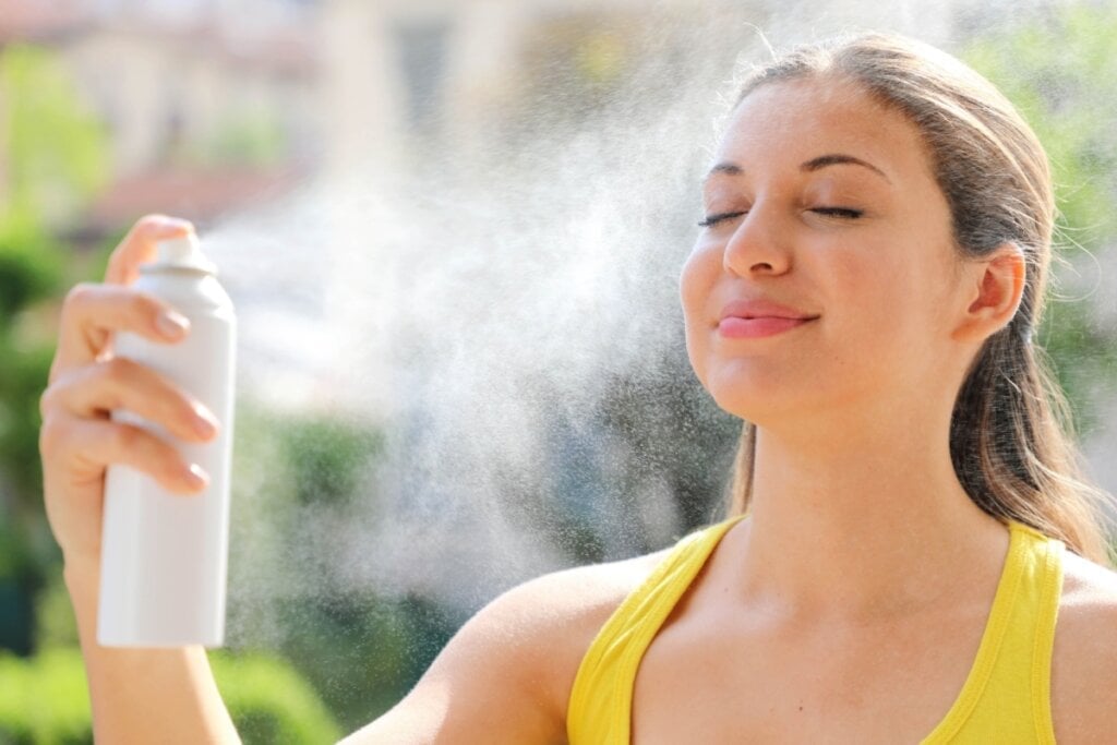 A água termal ajuda a proteger e a refrescar a pele (Imagem: Zigres | Shutterstock) por Imagem: Zigres | Shutterstock