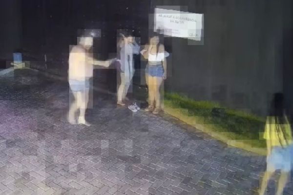 Ex-vereador tira arma de cueca e atira contra mulher dentro de motel; veja vídeo
