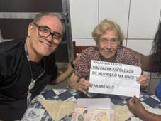 Imagem - Idosa que se formou no ensino médio aos 91 anos ganha bolsa de estudo para faculdade