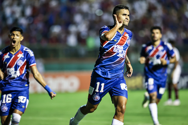 Rodrigo Nestor abriu o placar no jogo que definiu a classificação do Bahia