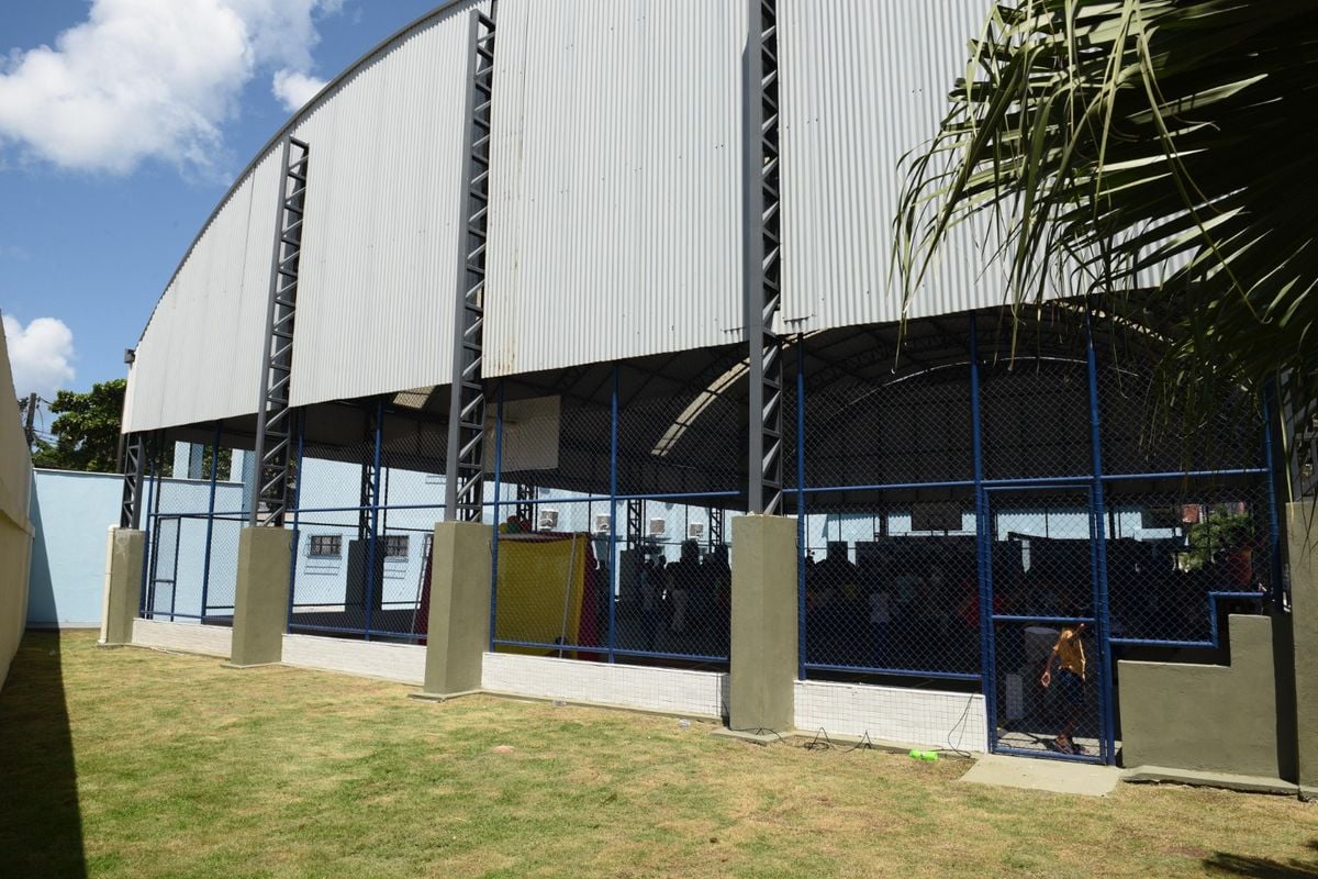 A Escola Municipal Santa Bárbara, localizada na Vila Ruy Barbosa, na Cidade Baixa