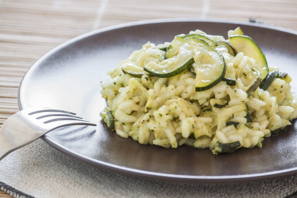 Risoto de abobrinha (Imagem: tommaso lizzul | Shutterstock)